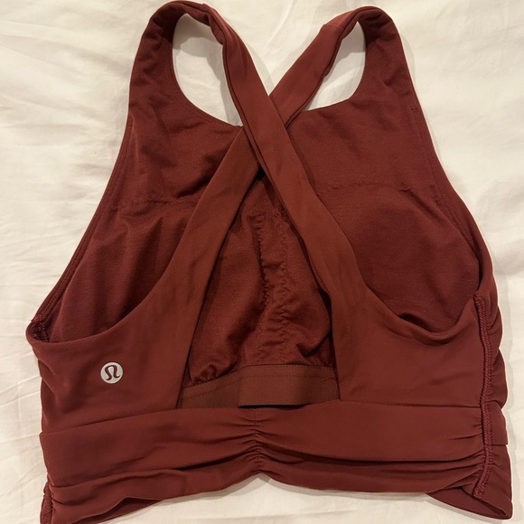 Lululemon Sports Bra in Size 6 in Maroon - Picture 2 of 2